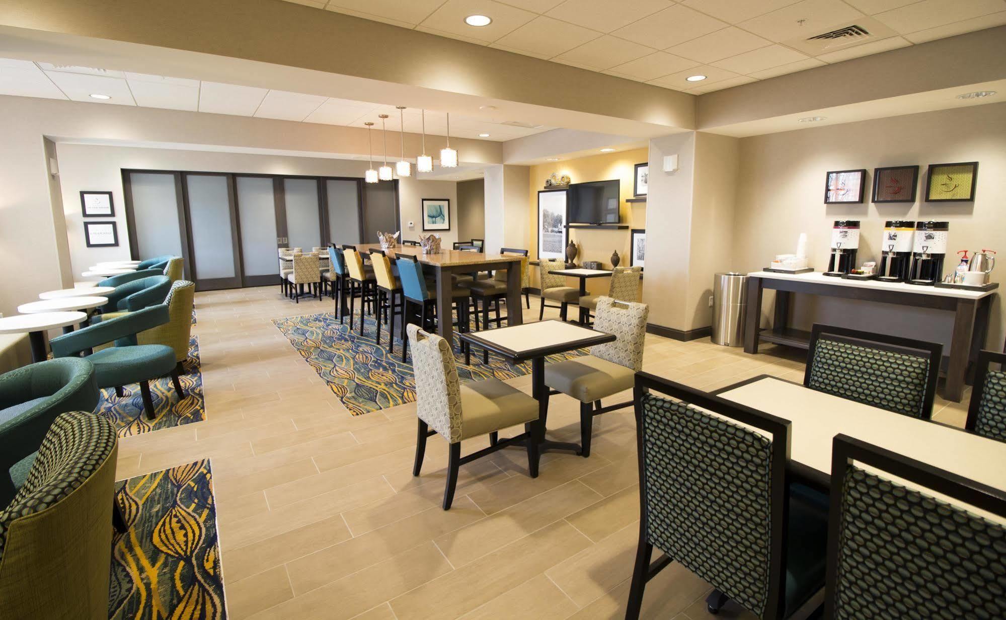 Hampton Inn Decatur, Mt. Zion, Il מראה חיצוני תמונה